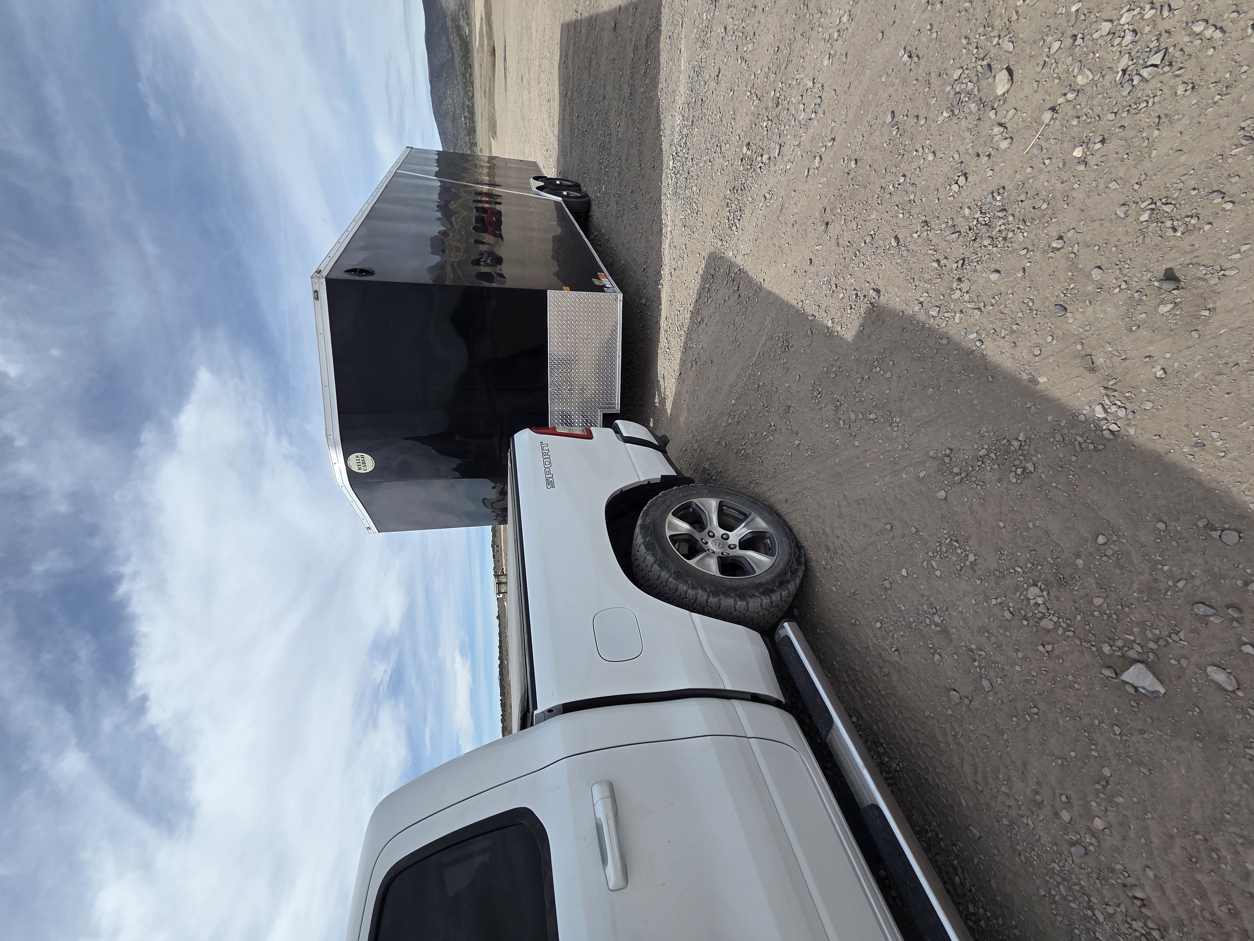 24ft Enclosed Trailer thumbnail 8